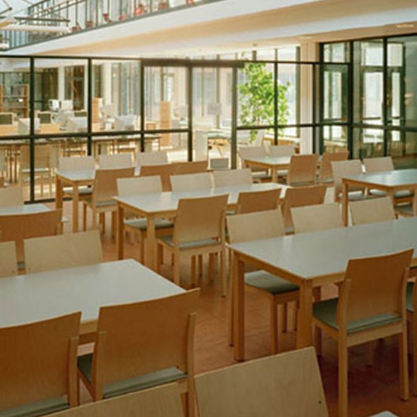 Profilli Table - Image 9